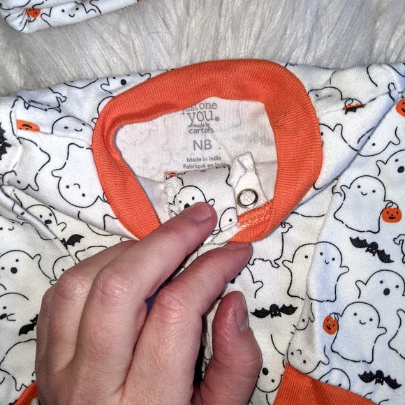 Carter's Halloween sleeper + hat - Picture 2 of 2